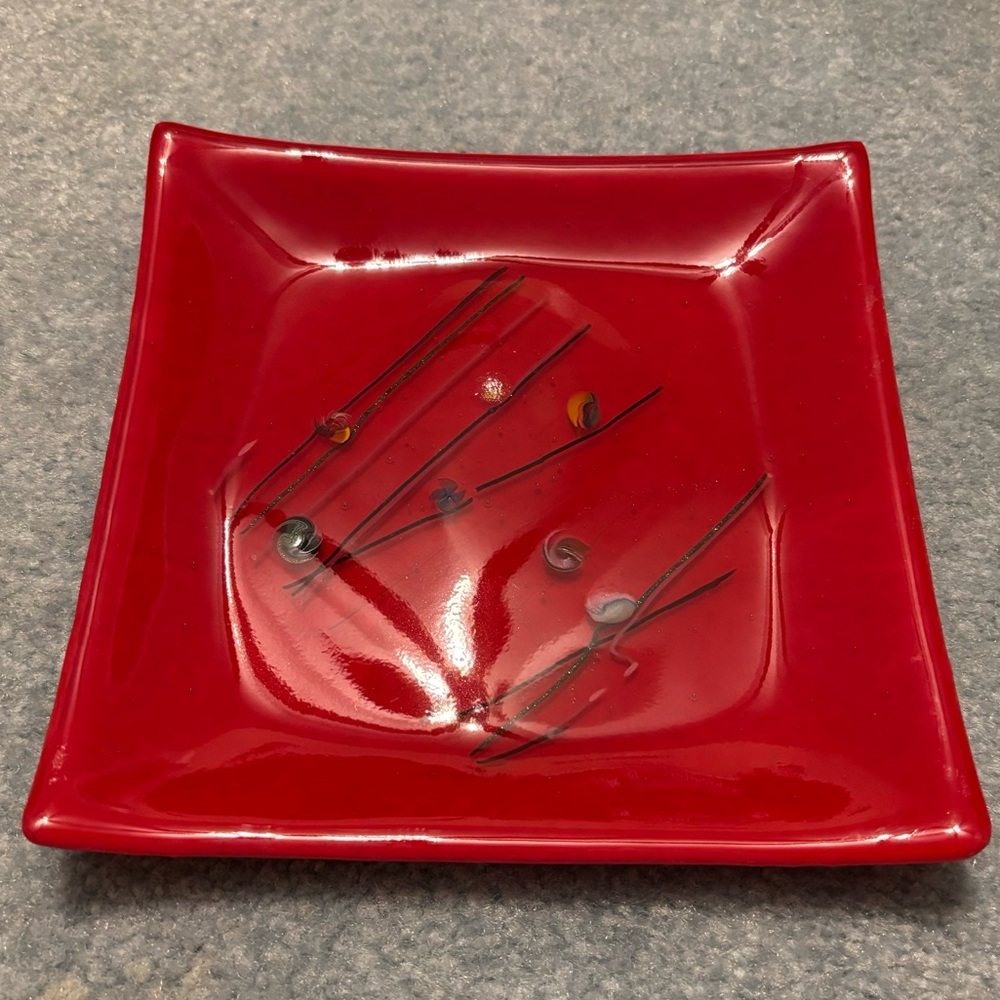 Vintage Kurt Mcvay Red Iridescent backside Dichroic Confetti Art Glass Signed
